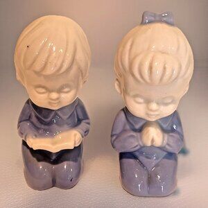 Vintage Lego Japan Praying Boy & Girl Figurines Kneeling Bible 3.75" Porcelain